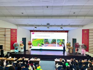 Fresh Studio connects with agriculture students at Da Lat University